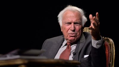 Ioan Holender, fost director al Operei din Viena, vizitează Cazinoul din Constanța pentru discuții despre un festival muzical de sezon secundarea noastră”