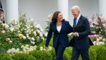 Kamala Harris, fostă vicepreședintă a SUA, afirmă că Joe Biden a comis o greșeală majoră prin neinvitatia lui Elon Musk la evenimentul pentru vehicule electrice de la Casa Albă din 2021ea noastră”