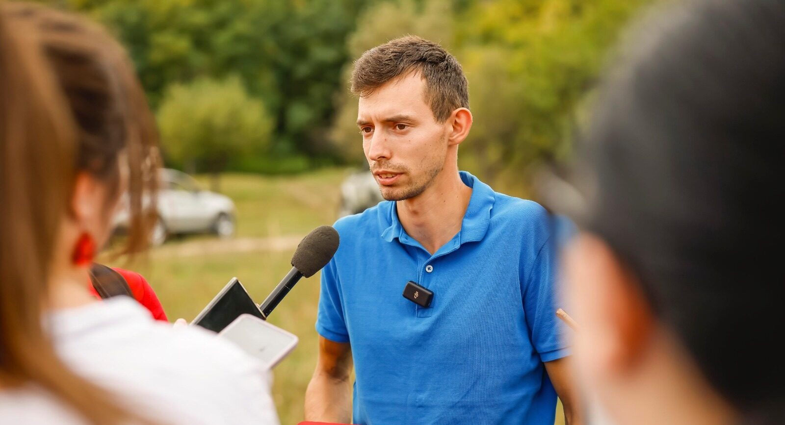 Fotografie | La aproape 18 ani, Cătălin Moga din Ciolt și-a înființat deja propria afacere cu lapte de măgăriță. Astăzi, după cinci ani, deține 600 de oi, 60 de măgărițe, doi cai pentru echitație și 40 de vaci pentru carneea noastră”