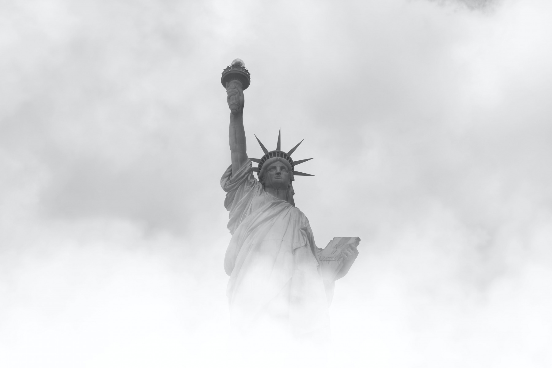 Rezultatele unui sondaj IRSOP intitulat „Românii și Visul American”: majoritatea populației susține amplasarea unor noi baze militare americane pe teritoriul național, în timp ce majoritatea are o percepție pozitivă despre America și o percepție critică asupra impactului Inteligenței Artificialeea noastră”