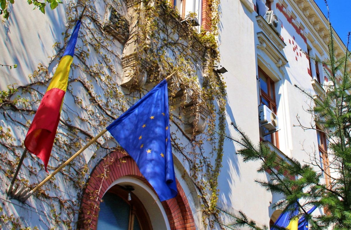 Sindicatele profesorilor avertizează asupra reducărilor de drepturi salariale, în urma unor corecții solicitate de Curtea de Conturi, după ani de zile în care mai multe sporuri au fost calculate incorect de aplicația Ministerului Educațieiea noastră”