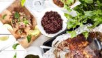 Mojo Pork: Friptură cubaneză marinată în suc de portocale, ideală pentru sandwich-ul Cubano sau ca fel principal cu garniturăea noastră”