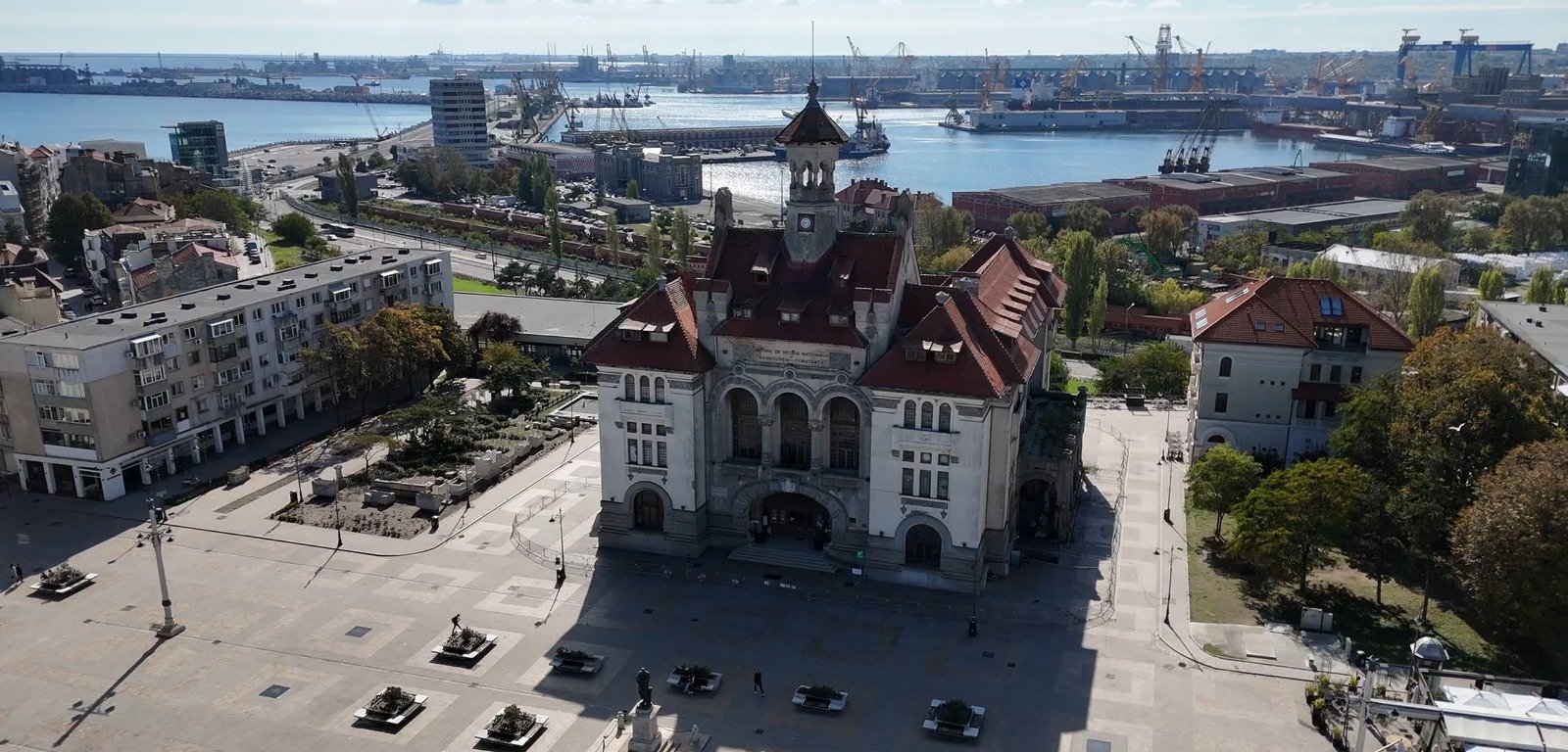 Reabilitarea Muzeului de Istorie din Constanța intră în procedură judiciară după ce a fost contestată a cincea licitație în decurs de un deceniu / Cauzele invocate de compania contestatoare, care a generat dificultăți și pentru reparațiile bulevardelor localeea noastră”