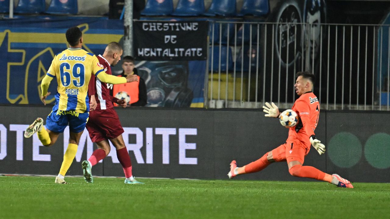 Islam Slimani, declarație surprinzătoare după o nouă pierdere a CFR-ului: “Avem șansa de a câștiga titlul, fiecare meci este crucial!”