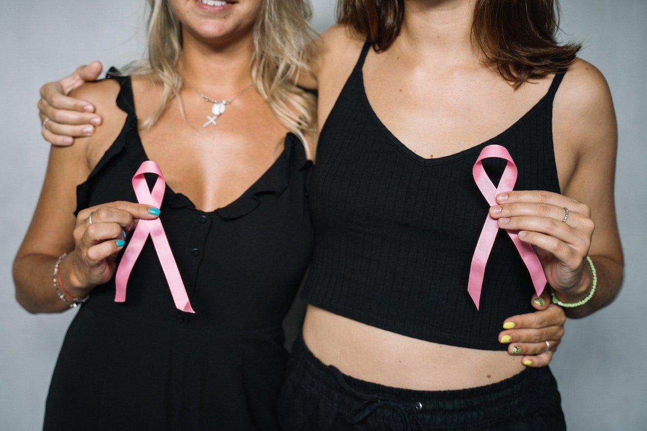 Controverse în Spania legate de cancerul de sân / O organizație feminină intenționează să acționeze în justiție statul din cauza întârzierilor în diagnosticarea boliiea noastră”