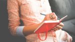 Experiența unei bonă în familiile ultra-abile din Milano: limba engleză fluenta, muncă în weekenduri și venit lunar de 4.000 de euro / Candidatul ideal? Să poată înota și să schiezeea noastră”