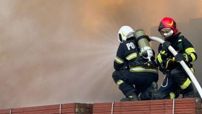 Comisia Europeană limitează utilizarea substanțelor chimice durabile în spumele pentru stingerea incendiilor de către pompieriea noastră”