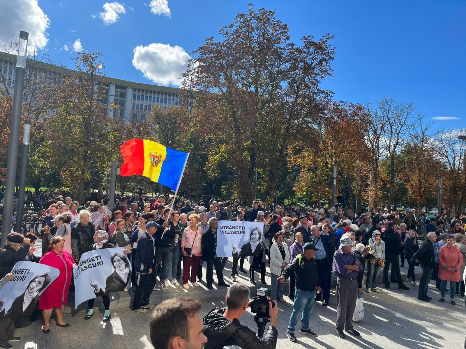 Un reprezentant al formațiunii politice a lui Vasile Costiuc, sprijinit de George Simion, este văzut în apropierea partidului condus de Ilan Șor, considerat prorus și fugit din țarăea noastră”