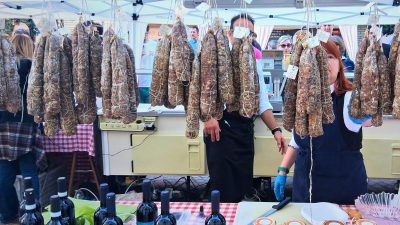 Imagini și înregistrări despre carnea de gâscă, o resursă economică și simbol al unei comunități agricole din apropierea Milano-ului, sărbătorită de peste cincizeci de aniea noastră”