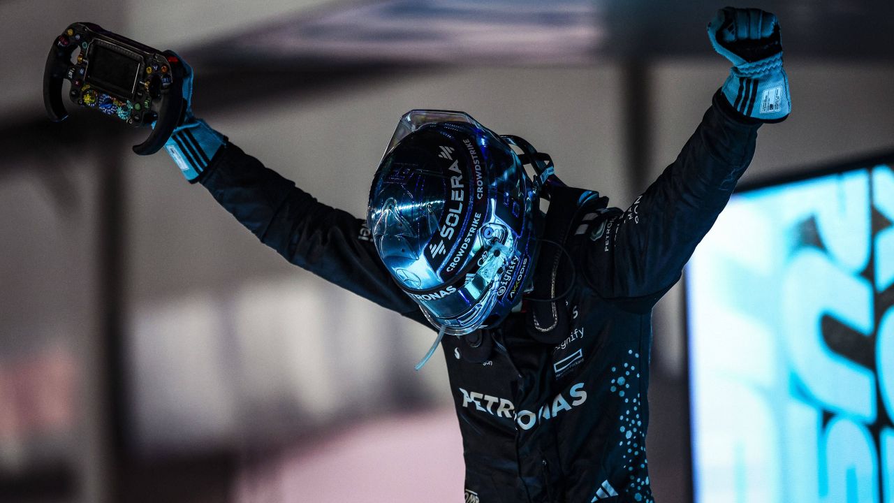 Cursa perfectă pentru el! Pole position și triumf în Marele Premiu al Singapore-ului, Max Verstappen terminând pe locul 2.