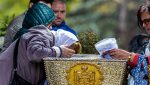 17.000 de persoane stau la coadă de câțiva kilometri în Iași pentru a se închina la moaștele Sfintei Paraschevaea noastră”