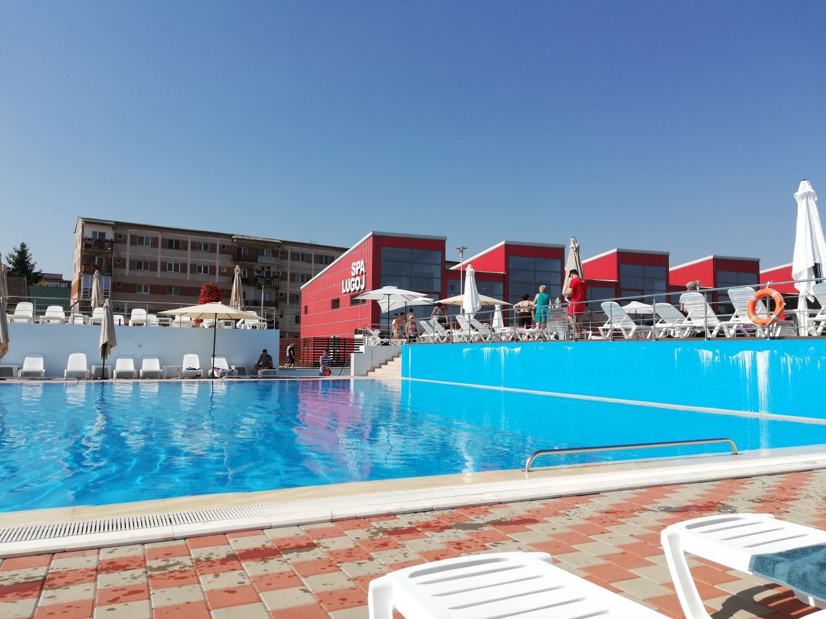 Ștrandul din Lugoj, în pericol de a-și închide porțile din cauza lucrărilor nereușite; inaugurat în 2019, nu a mai fost funcțional din pandemie; primarul afirmă că nimeni nu vrea să efectueze reparațiile și nu există oferte de renovareea noastră”
