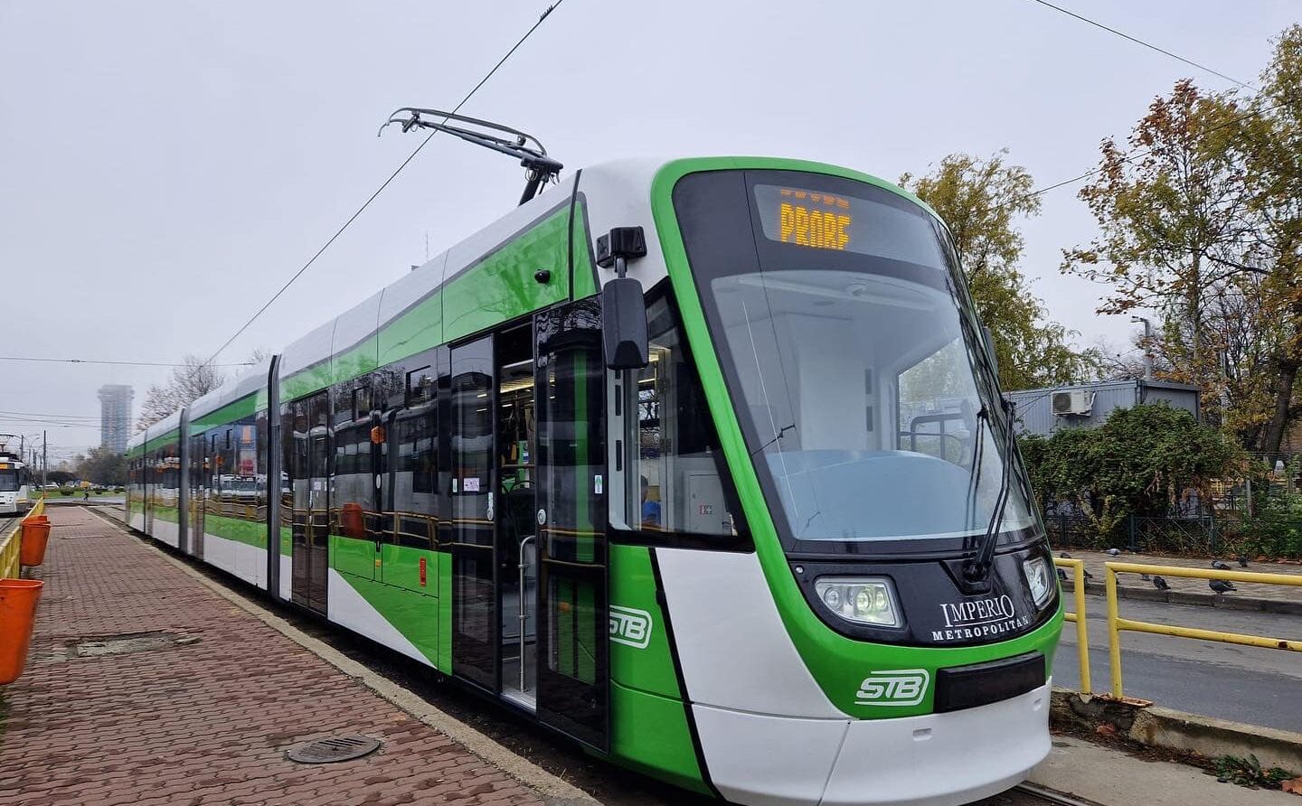 Linia de tramvai 5, conectând zona de Nord cu centrul Capitalei, va fi reluată în luna decembrie, conform anunțului făcut de Stelian Bujduveanuea noastră”