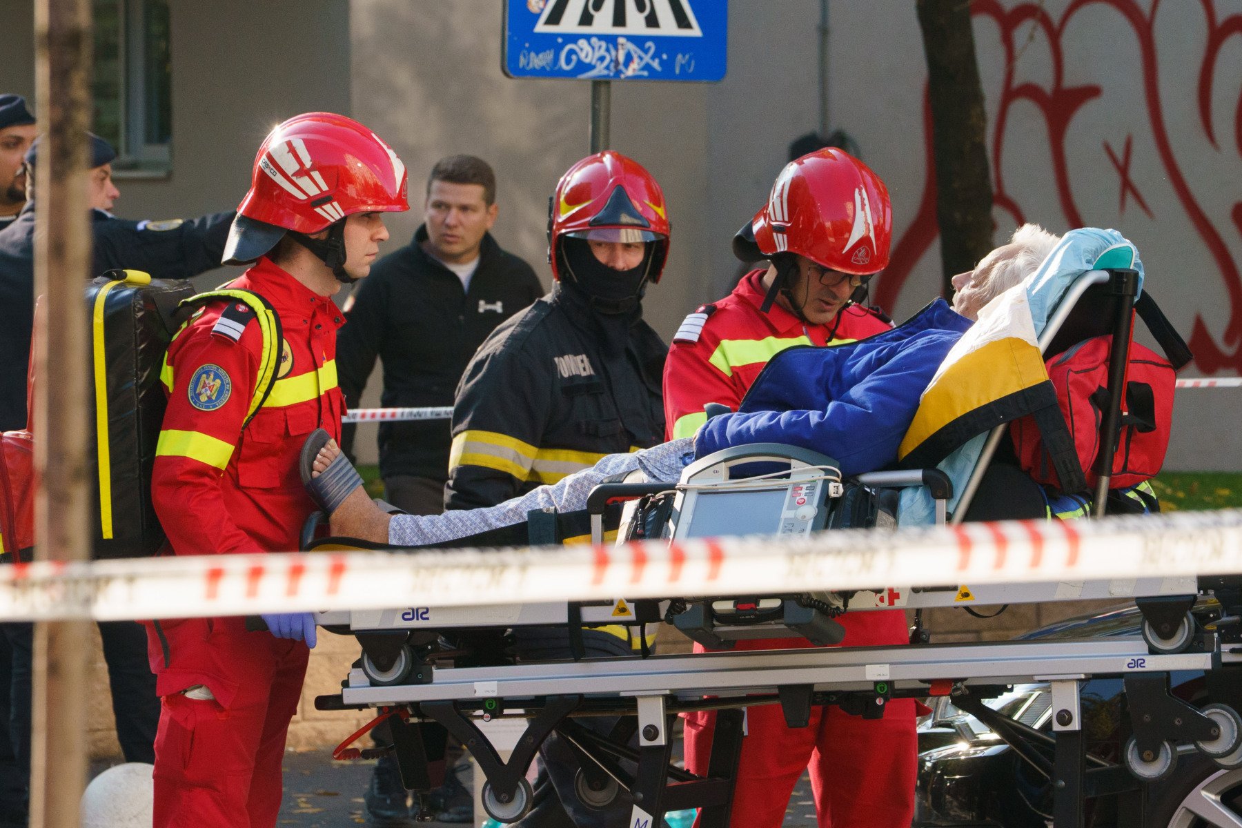Două victime ale exploziei din Rahova vor fi identificate prin teste ADN pentru stabilirea definitivă a identității lor / Șapte dintre cele 15 persoane aduse la spital au fost externateea noastră”