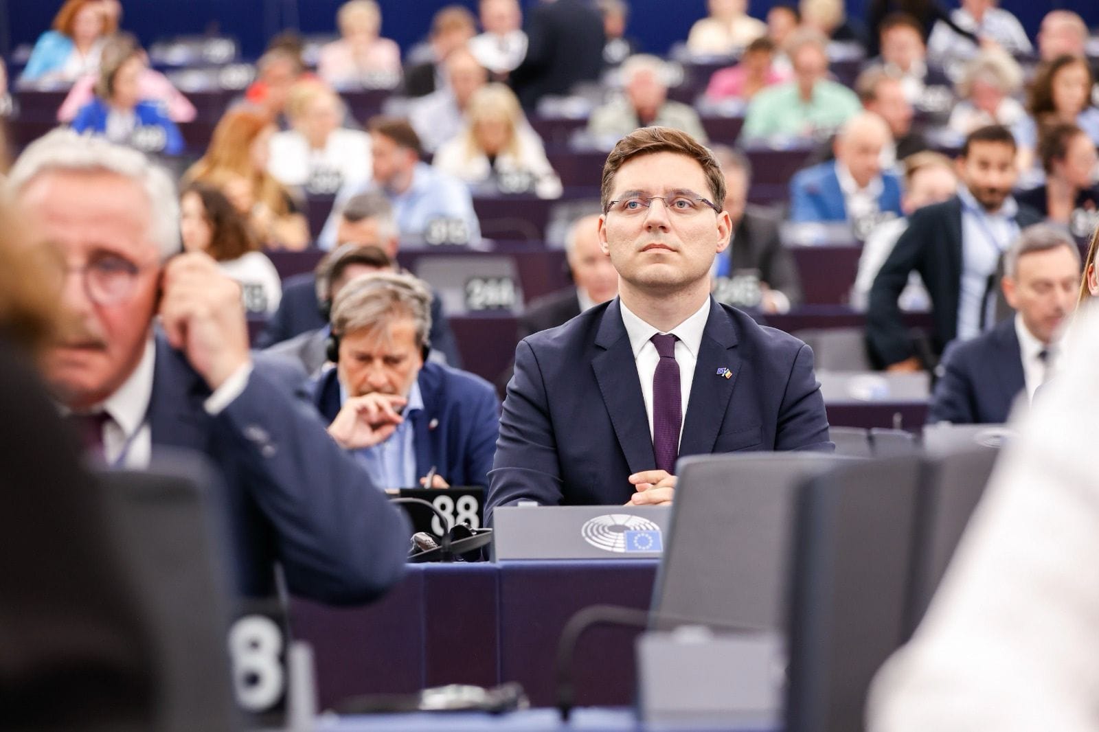 Parlamentul European analizează și votează o rezoluție despre încălcările spațiului aerian românesc de către dronele rusești, inițiativă propusă de eurodeputatul PSD Victor Negrescuea noastră”