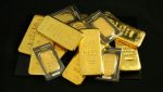 Aurul a ating întreaga etapă de peste 4.000 de dolari pe uncie, impulsionat de dolarul în scădere și de conflictele geopoliticeea noastră”