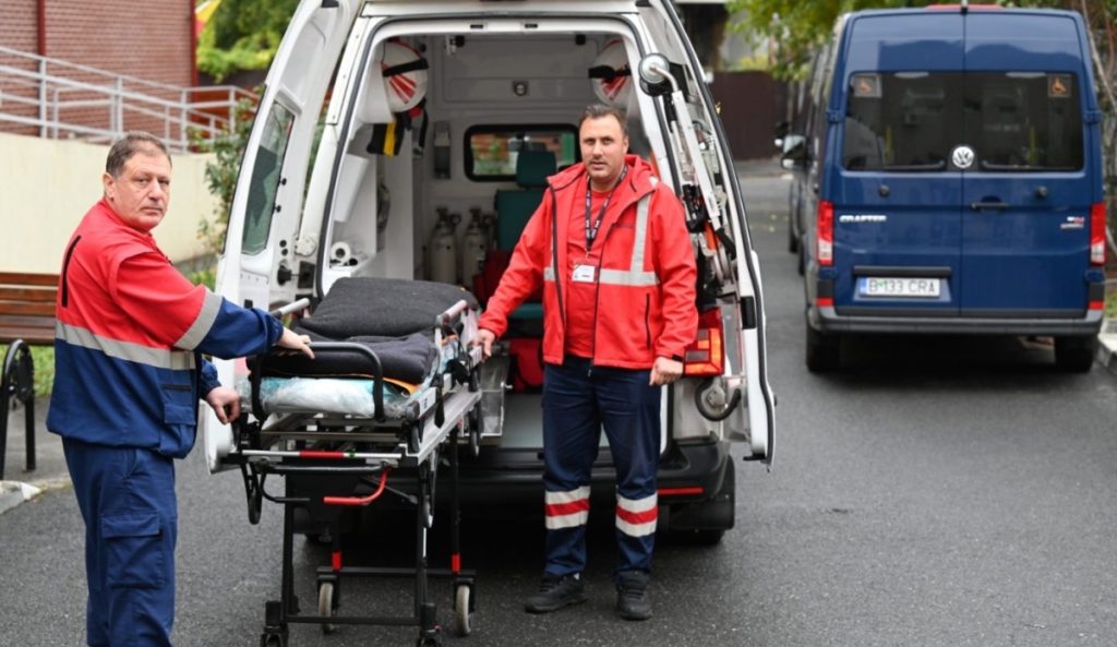 Sector 1: Ambulanța Socială – Servicii medicale la domiciliu pentru persoanele vulnerabile. Află cum pot fi solicitate aceste servicii