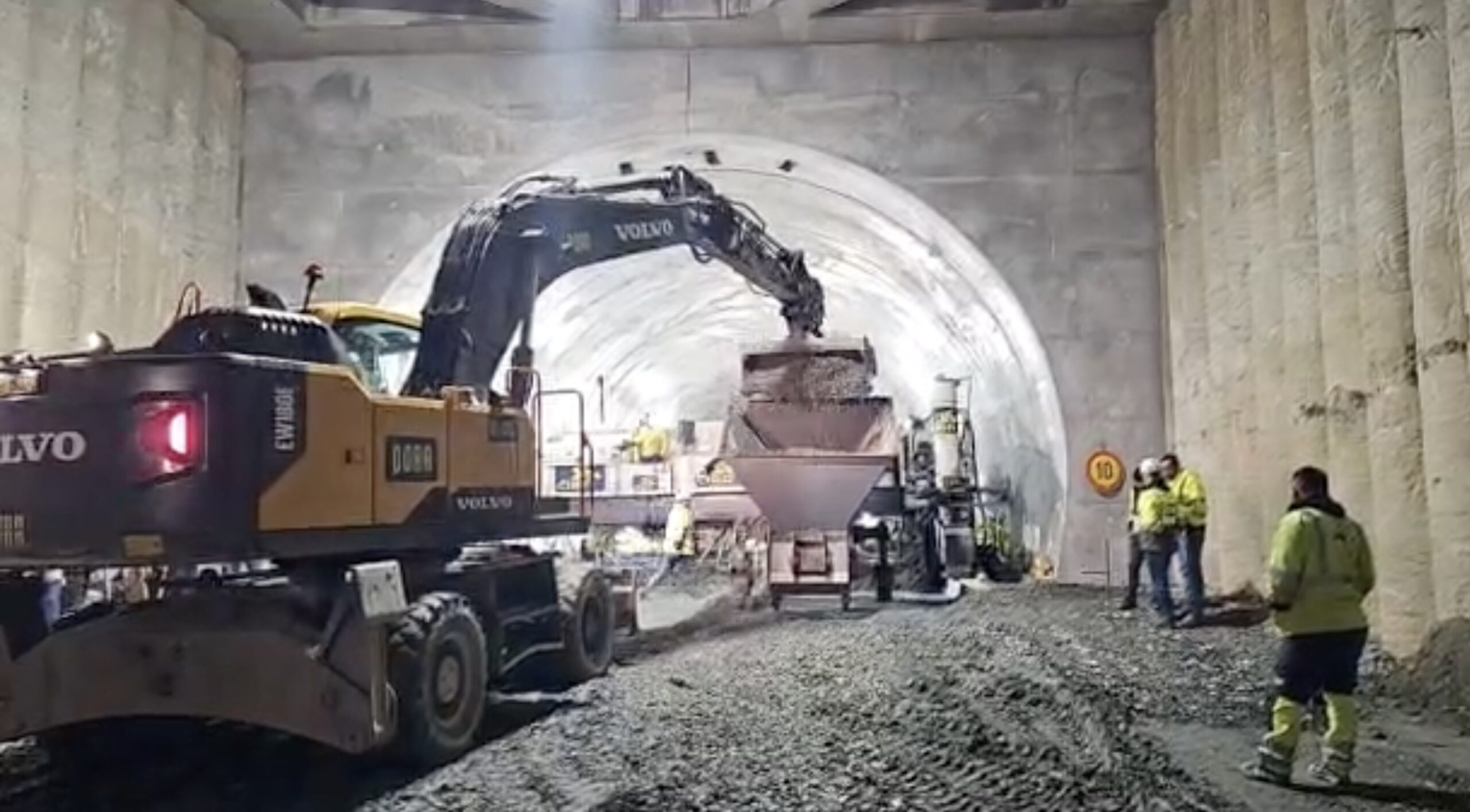 Autostrada-Sibiu-sectiunea-4-Tigveni-Curtea-de-Arges-scaled.jpg - JurnalUrban