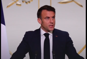 Macron critică în ședința de guvern „burghezia urbană” care finanțează traficanții de droguri și subliniază contradicțiile din societateea noastră”