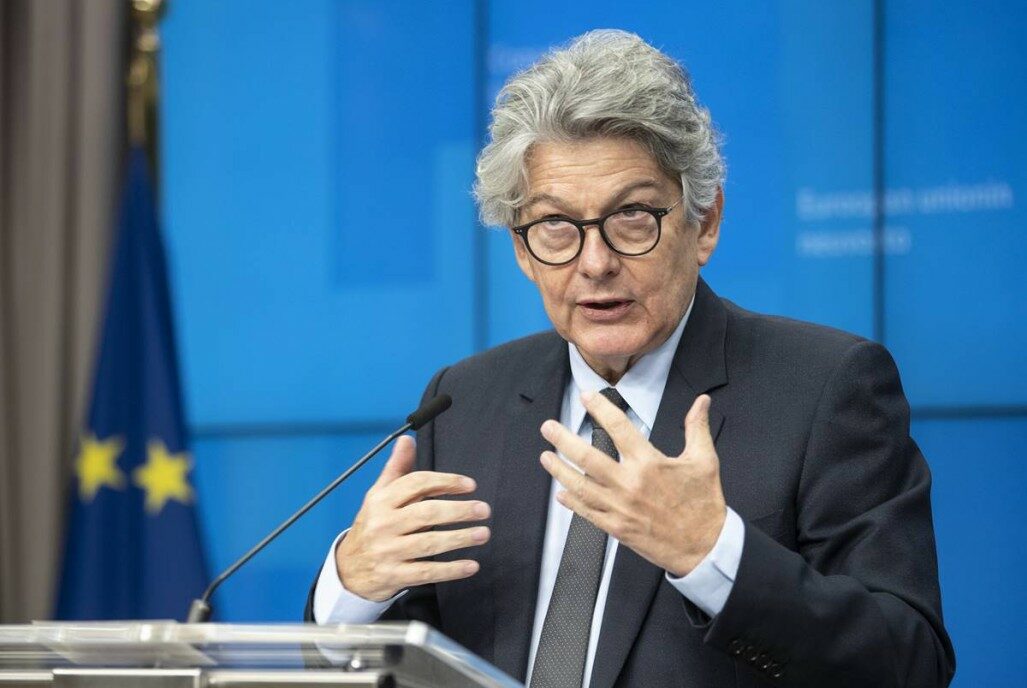 Trump blochează accesul în Statele Unite pentru cinci cetățeni europeni suspectați de censurarea discursului american, inclusiv fostul comisar Thierry Breton