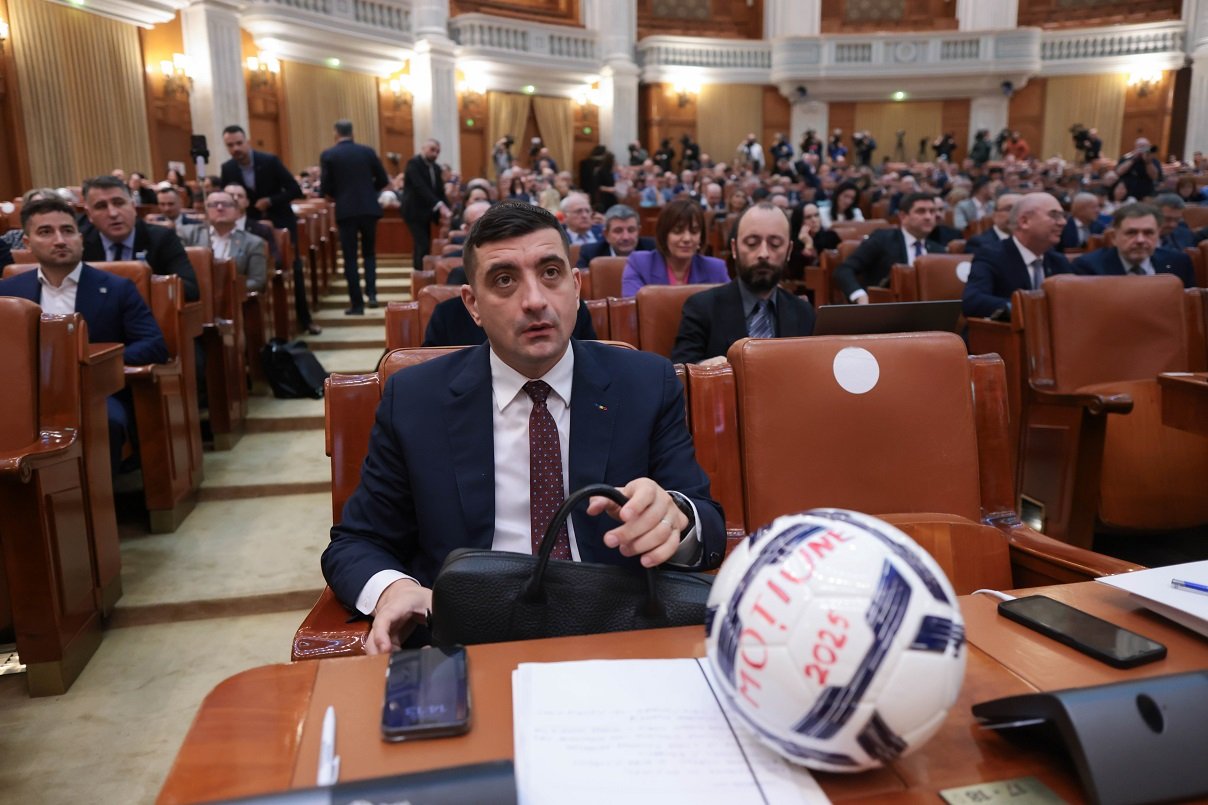 Partidul extremist AUR, criticat în timpul moțiunii de cenzură pentru legăturile cu Rusia – Bolojan: V-ați opus autorizării armatei române de a intercepta dronele rusești