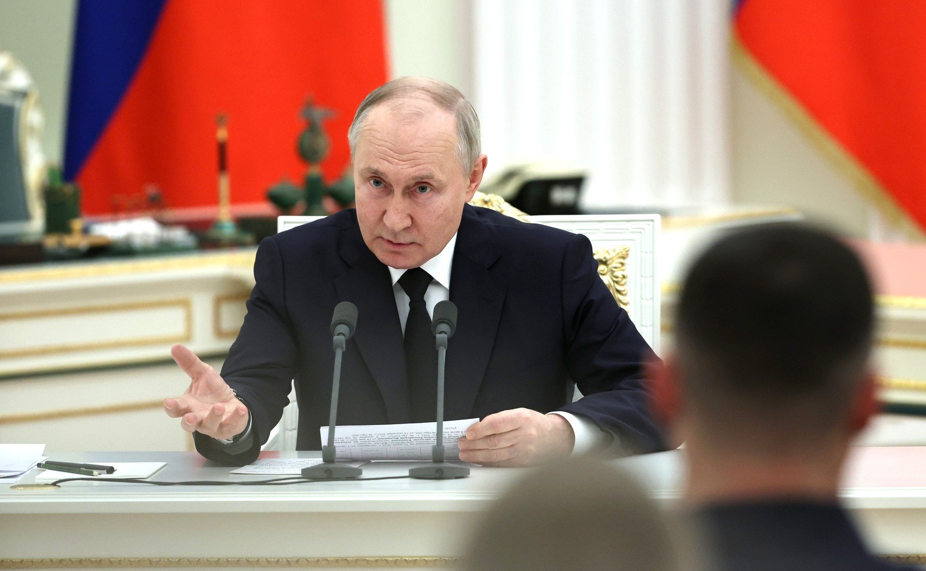 Vladimir Putin ține conferința de presă anuală: acuză Kievul pentru declanșarea conflictului din 2022, în timp ce Rusia a lansat invazia în Ucraina / Sute de jurnaliști participă la evenimentul televizat de amploare