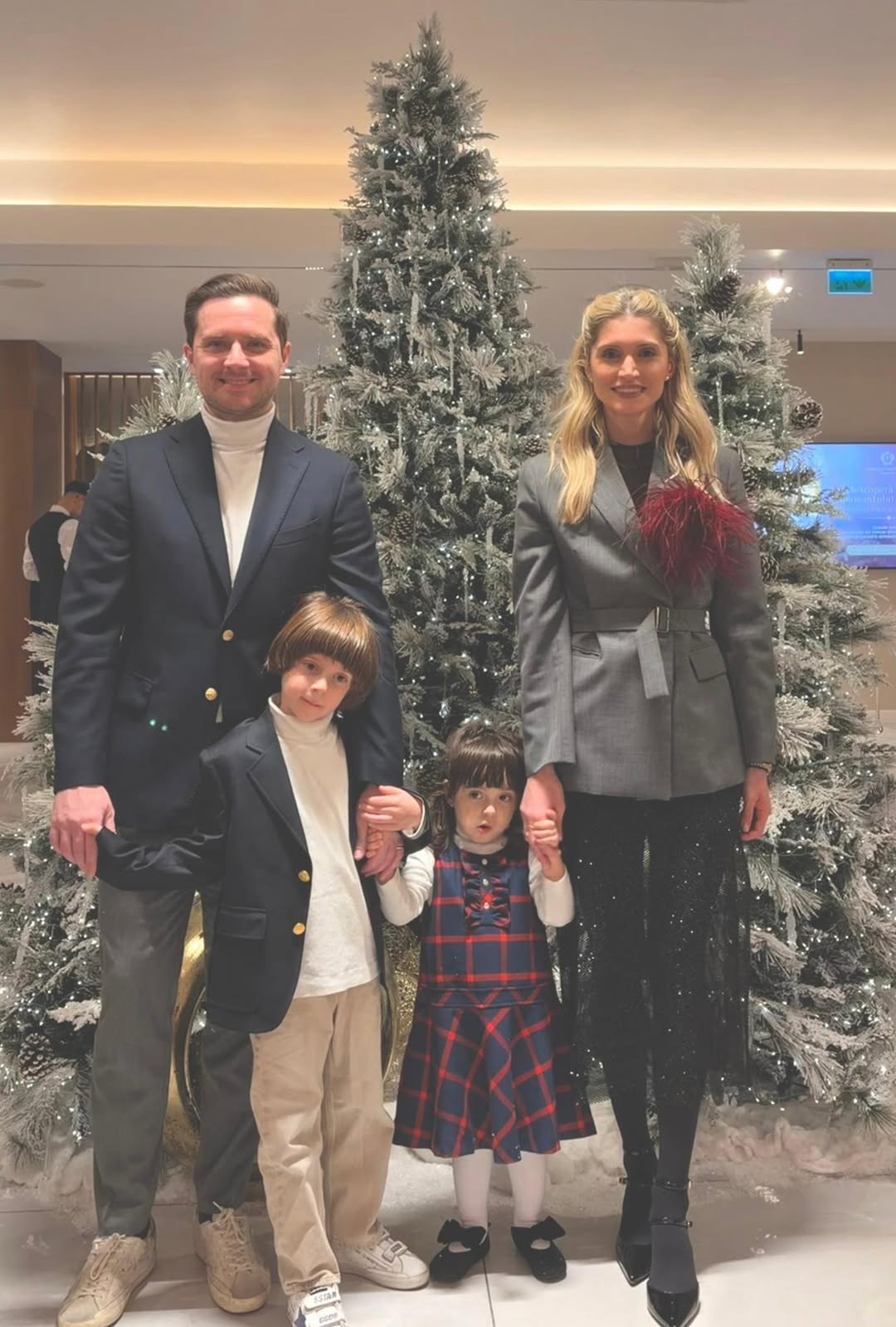 Primarul Stelian Bujduveanu urează crăciun fericit: ‘Sărbători cu pace și recunoștință’