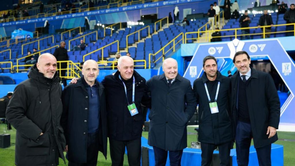 [ad_1] Transformarea cluburilor italiane sub managementul american Atalanta și Inter, două dintre cele mai importante cluburi italiene de fotbal, au trecut în ultimii ani sub conducerea unor investitori americani