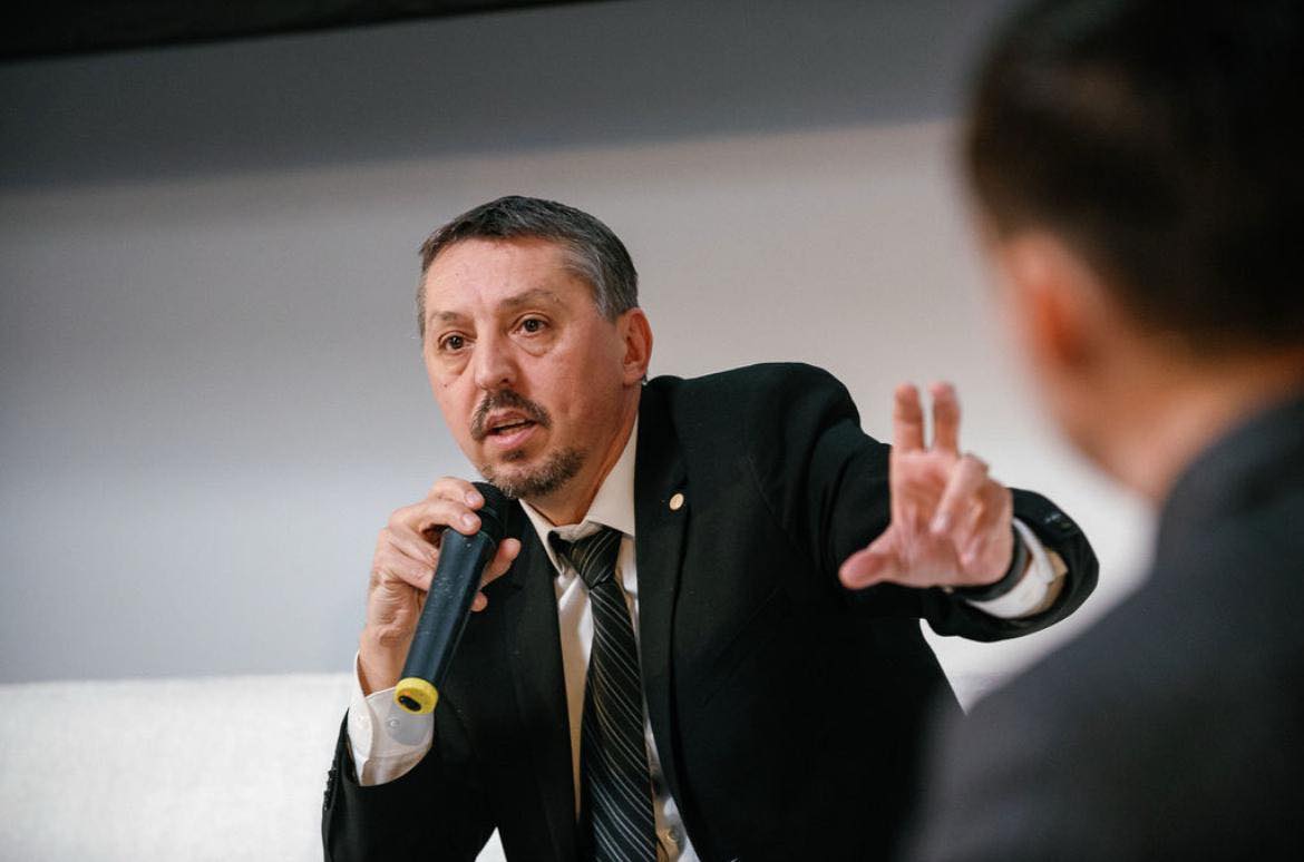 Daniel David: Am cerut demiterea de la postul de Ministru al Educației și Cercetării prin prezentarea renunțării mele la funcție premierului.