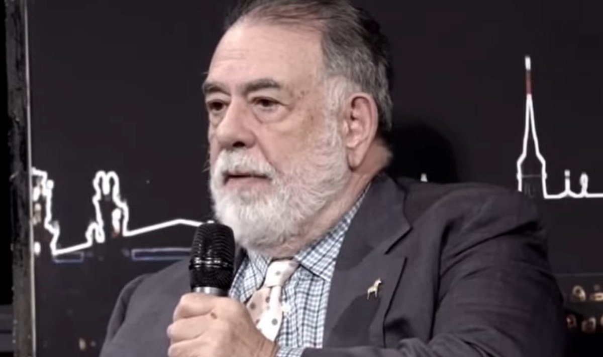 Un ceas din colecția regizorului Francis Ford Coppola, adjudecat cu 10,8 milioane de dolari la o licitație, motivul vânzării fiind probleme financiare ale creatorului filmului „Nașul”
