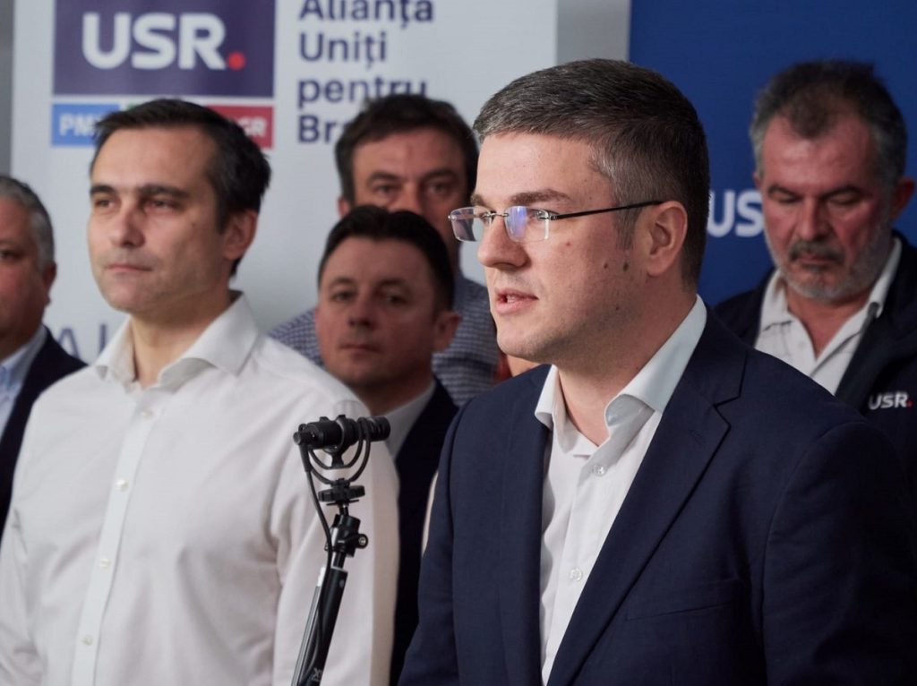 Irineu Darău, propus pentru funcția de ministru al Economiei de către USR: specialist în informatică, cu experiență în Franța și antreprenor, senator de Brașov de cinci ani