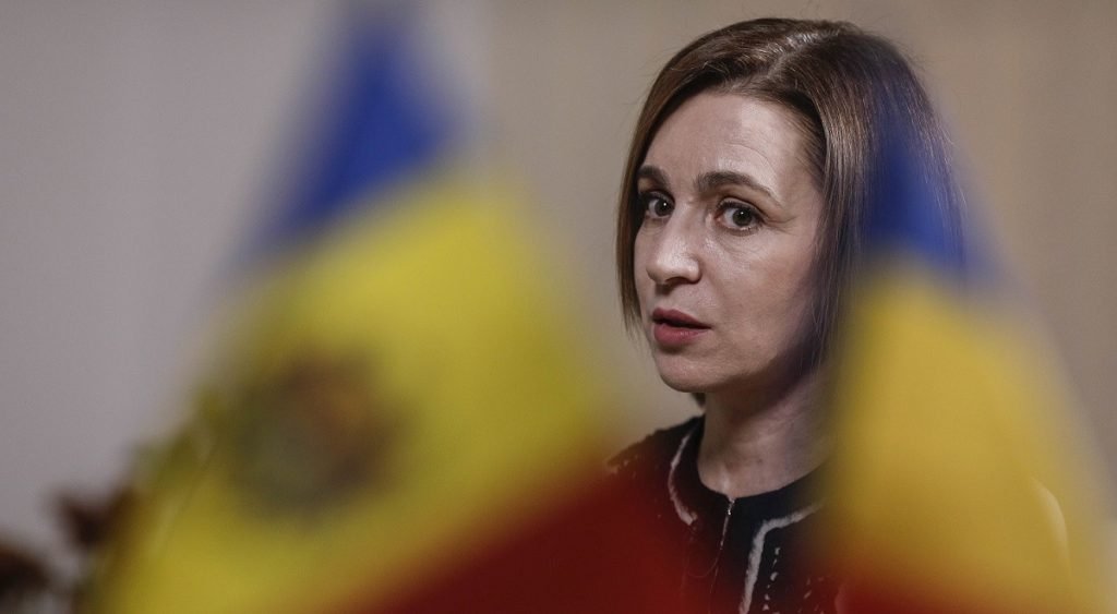 Maia Sandu, aleasă „Liderul Mondial al Anului” de către cotidianul britanic The Telegraph, se află în centrul atenției internaționale pentru rolul său decisiv în consolidarea democrației din Republica Moldova și pentru curajul de a contracara presiunile venite dinspre Federația Rusă