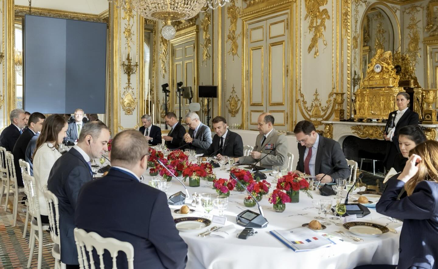Nazare vorbeste despre reunirea profesionala cu Emmanuel Macron: Conversatiile au consolidat din nou puterea relatiei strategice dintre Romania si Franta