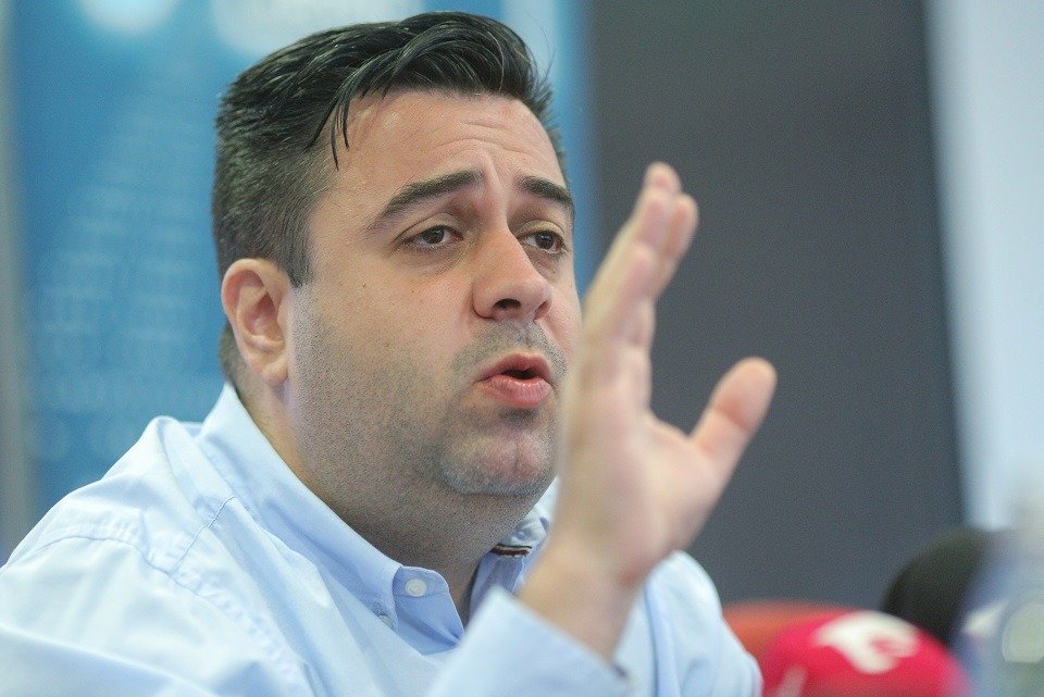 Fostul ministru al Transporturilor din perioada Dragnea, Răzvan Cuc, implicat într-o anchetă DNA pentru dare de mită; nu mai ocupă acum funcții de conducere în PSD sau în instituțiile statului