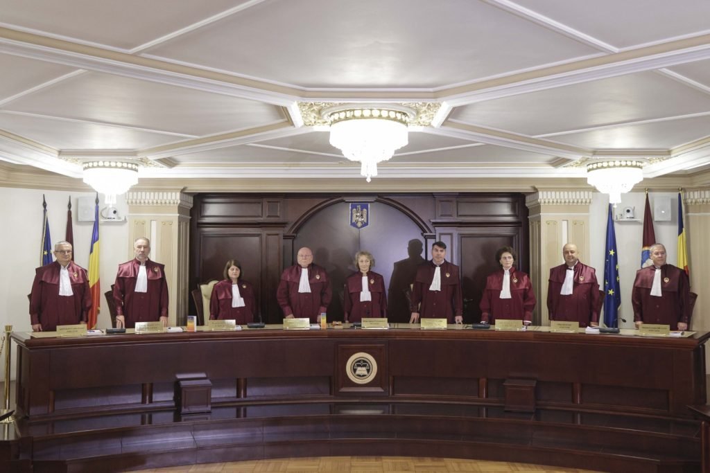 Curtea Constituțională reia luni, de la ora 10:00, discuțiile despre reforma pensiilor magistraților; ICCJ contestă inițiativa Guvernului Bolojan; decizia a fost amânată de două ori