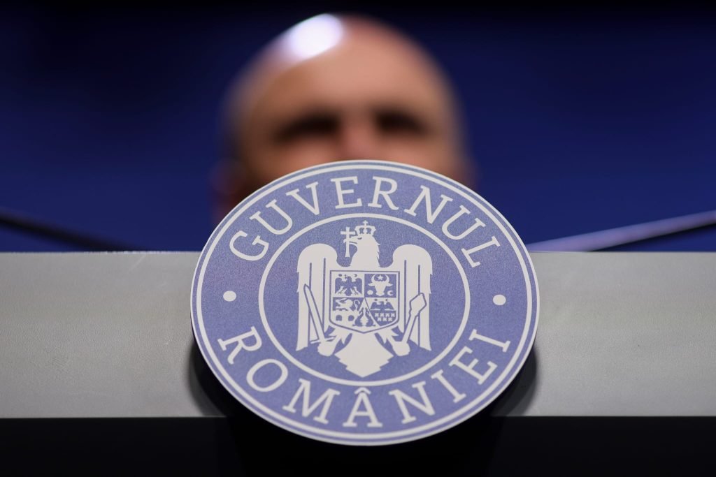 Dezbatere și vot al moțiunii de cenzură intitulată „România Nu Este de Vânzare – Guvern fără USR”, privind Guvernul Bolojan, cu anunțul PSD de a nu o susține