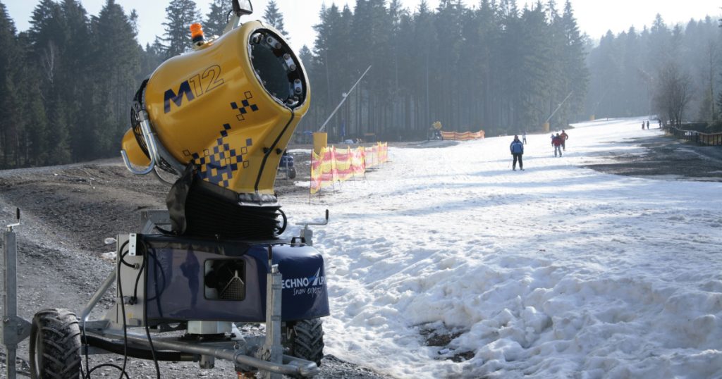 Temperaturi mai mari decât media sezonului, prognozate în ianuarie Administrația Națională de Meteorologie (ANM) anunță o creștere semnificativă a temperaturilor începând cu data de 5 ianuarie 2026, când se preconizează că regimul termic va depăși valorile normale pentru această perioadă în toate regiunile României