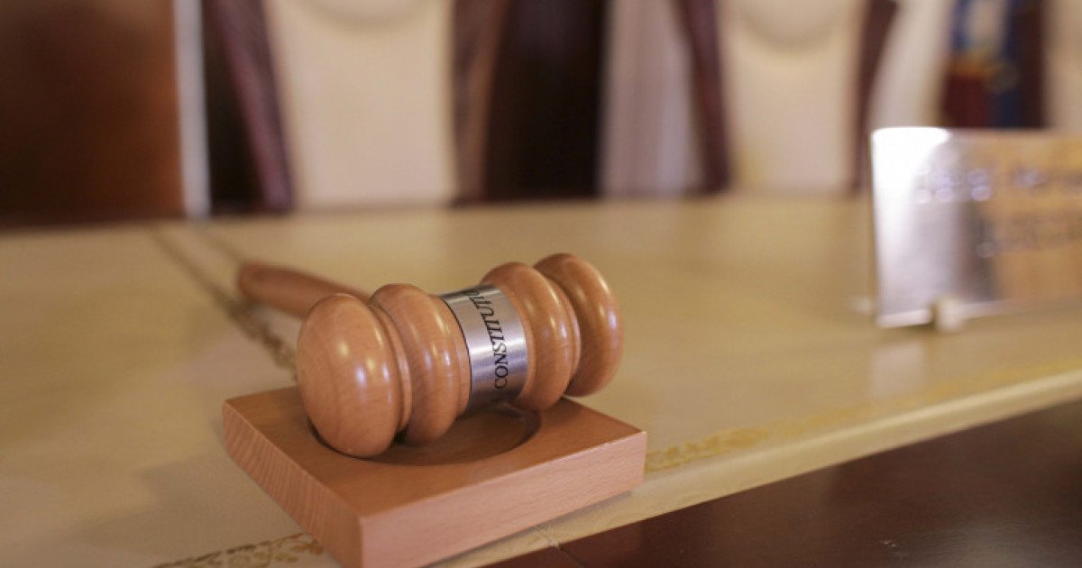 Amânare în cazul reformei pensiilor magistraților: Justificarea lui Augustin Zegrean Curtea Constituțională a României a decis, luni, să amâne pentru 16 ianuarie deliberările asupra noului proiect de lege privind reforma pensiilor magistraților, la solicitarea a patru dintre judecătorii săi