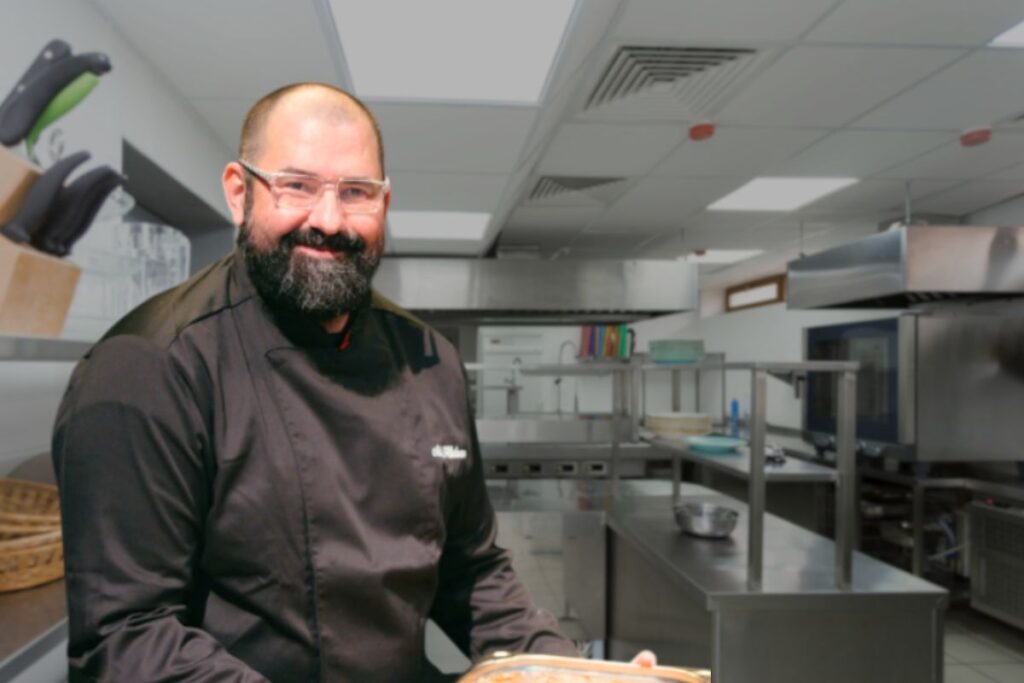 Chef Adrian Hădean despre integrarea gastronomiei cu antropologia culturală, educația și proiectele sociale: dorim să oferim bucătarilor o perspectivă interpretativă a gastronomiei, bazată pe originile comune cu alte culturi