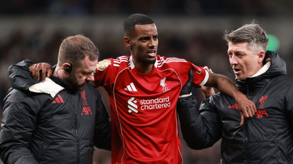 Diagnostic înfricoșător pentru Alexander Isak în urma accidentării suferite în meciul Tottenham – Liverpool!