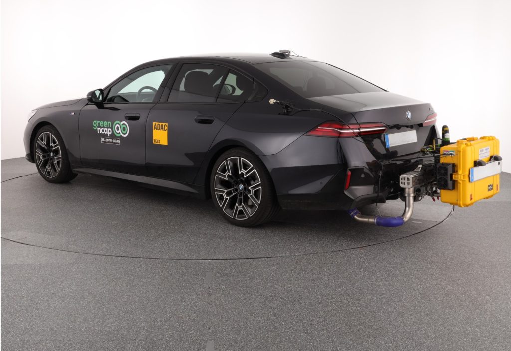 Rezultate surprinzătoare ale programului GreenNCAP: diferențe majore între performanțele oficiale și cele din viața reală ale automobilelor moderne Programul GreenNCAP, inițiativă europeană menită să evalueze impactul real al mașinilor asupra mediului, a dat publicității rezultate care ridică semne de întrebare în privința fiabilității datelor oficiale