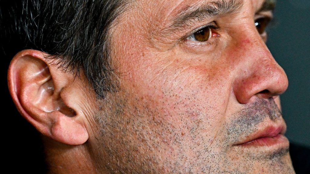 O veste proastă pentru Chivu! Vedeta lui Inter a fost operată astăzi și va fi indisponibilă o perioadă îndelungată.