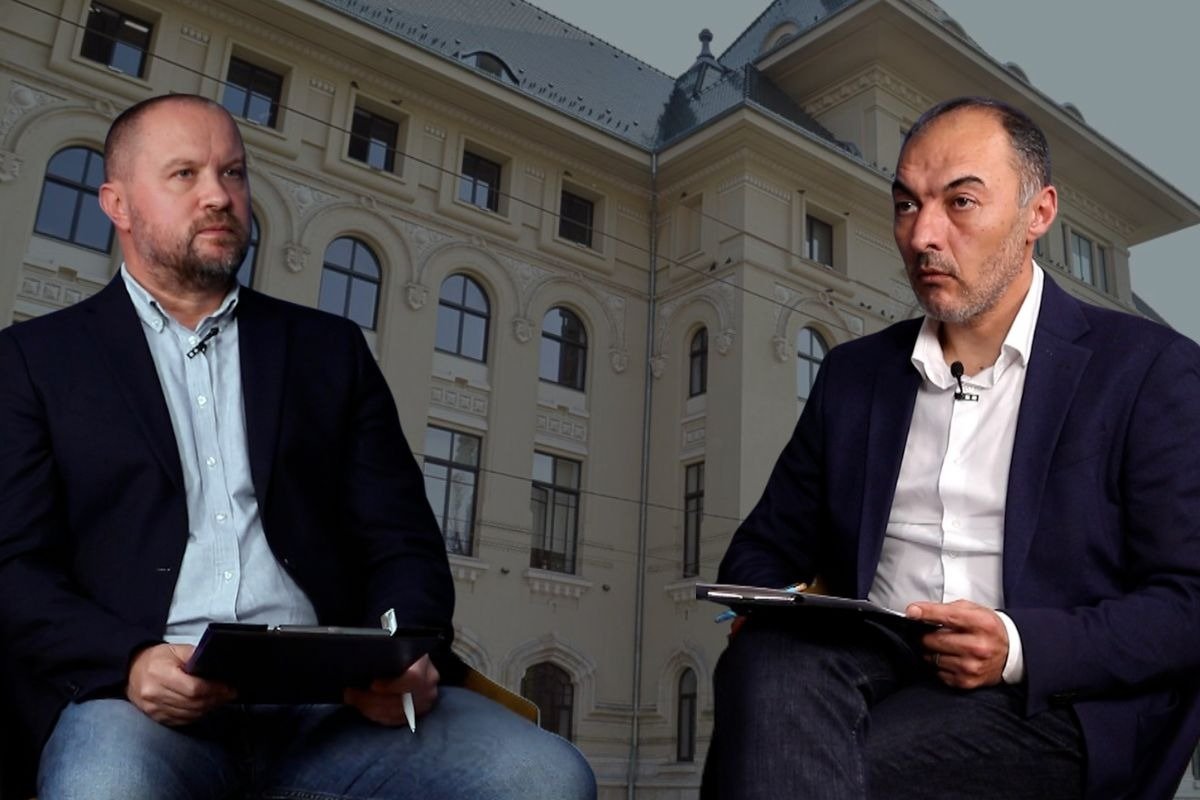 Jurnaliștii Dan Tăpălagă și Cristian Pantazi analizează în direct începutul procesului electoral pentru Primăria Capitalei, incluzând datele Exit Poll și rezultatele preliminare, de la ora 21:30