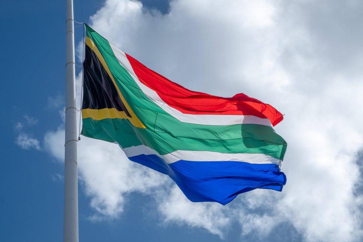 Africa de Sud va trimite acasă șapte kenyeni angajați în cadrul programului american de relocare a afrikanerilor, descendenți ai primilor coloniști europeni, considerați persecutați de autoritățile din Statele Unite