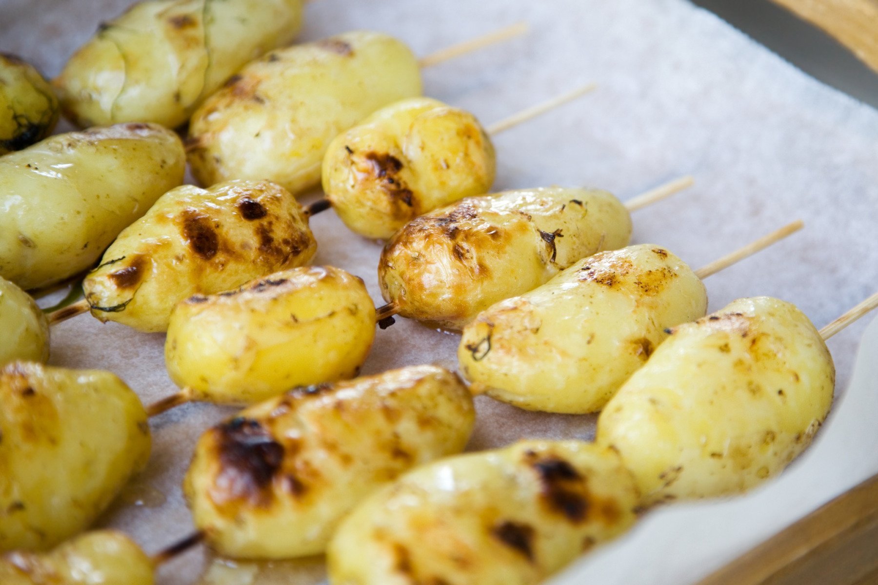 Ce ne va aduce gastronomia în 2026? Anul viitor va fi marcat de o reînnoire a gusturilor, de o atenție sporită pentru sănătate și de o schimbare a modului în care consumăm alimente, conform specialiștilor în tendințe alimentare