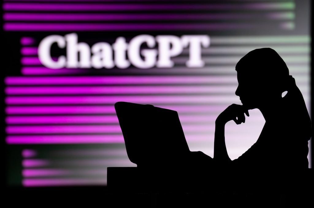 OpenAI pregătește lansarea unei versiuni speciale a chatbot-ului ChatGPT, destinată exclusiv adulților, cu promisiunea de a oferi utilizatorilor libertatea de a explora conținut erotic