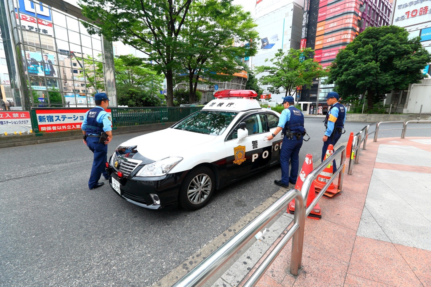 Zece -cincisprezece persoane rănite într-un atac cu cuțitul și spray necunoscut la o fabrică din prefectura Shizuoka, Japonia