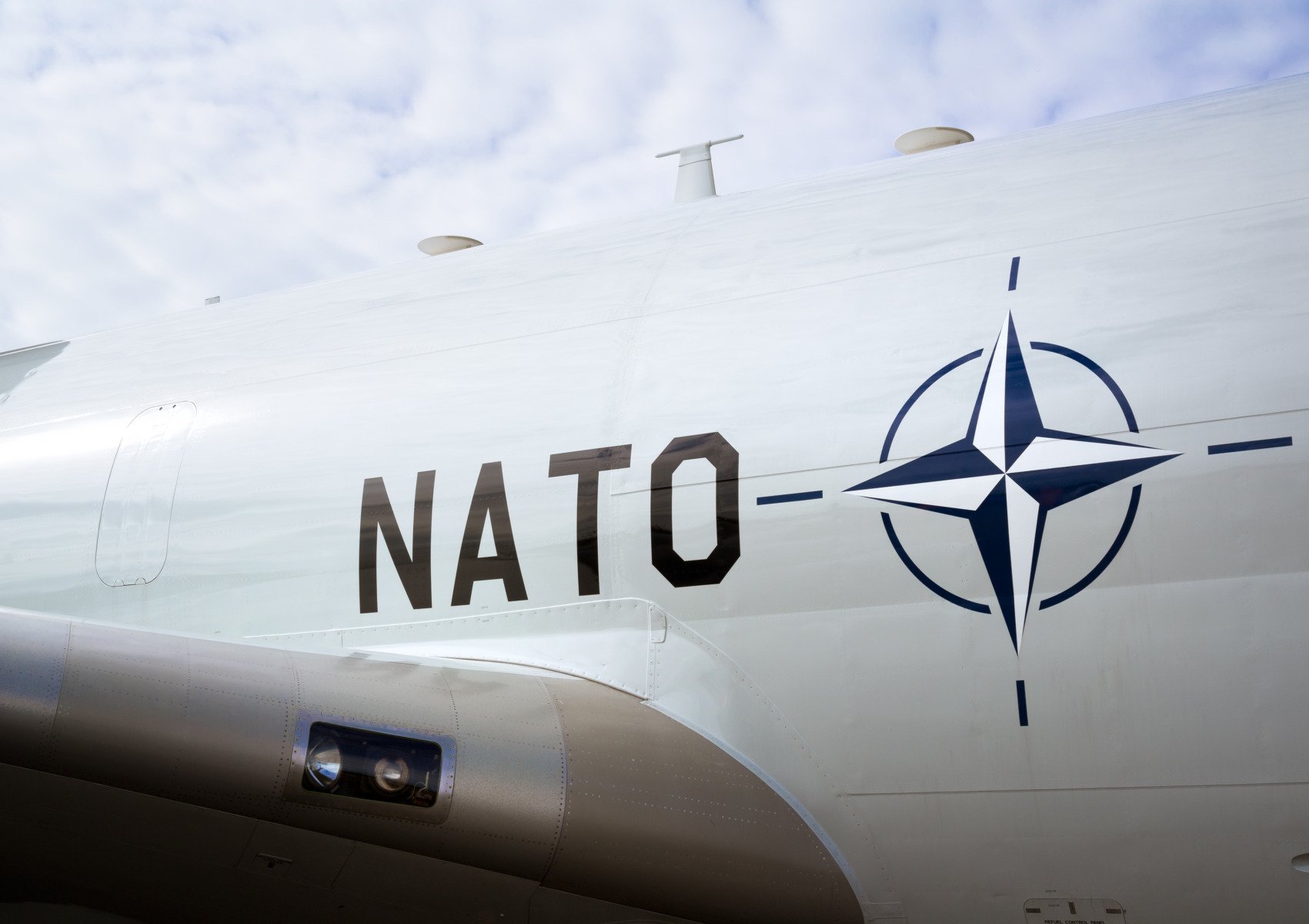 Secretarul general al NATO consideră că Uniunea Europeană nu trebuie să devină total autonomă în domeniul apărării față de Statele Unite