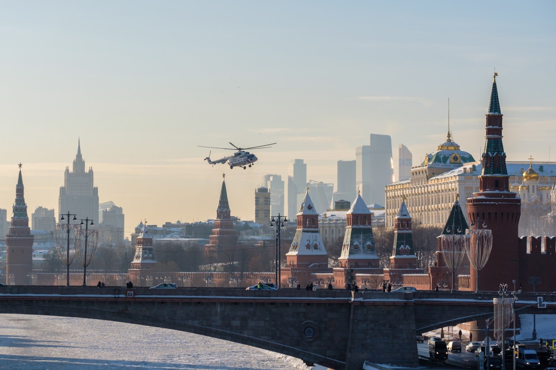 [ad_1] Un oficial militar de rang înalt al Rusiei a fost ucis într-o explozie gestionată cu o maşină capcană în centrul Moscovei, conform informațiilor transmise de către Comitetul de anchetă rus, citate de agenția de știri Reuters