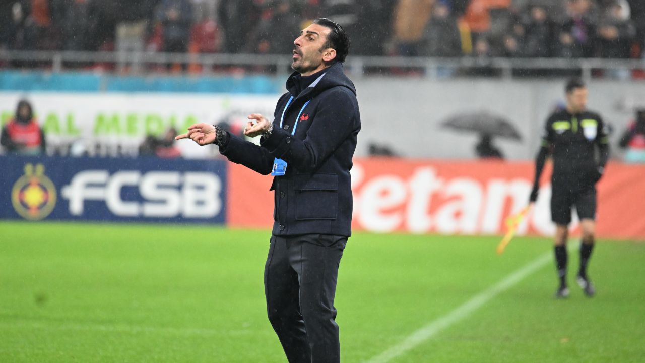 [ad_1] Doi jucători de la FCSB au fost afectați de modificările efectuate în timpul pauzei în meciul cu Dinamo